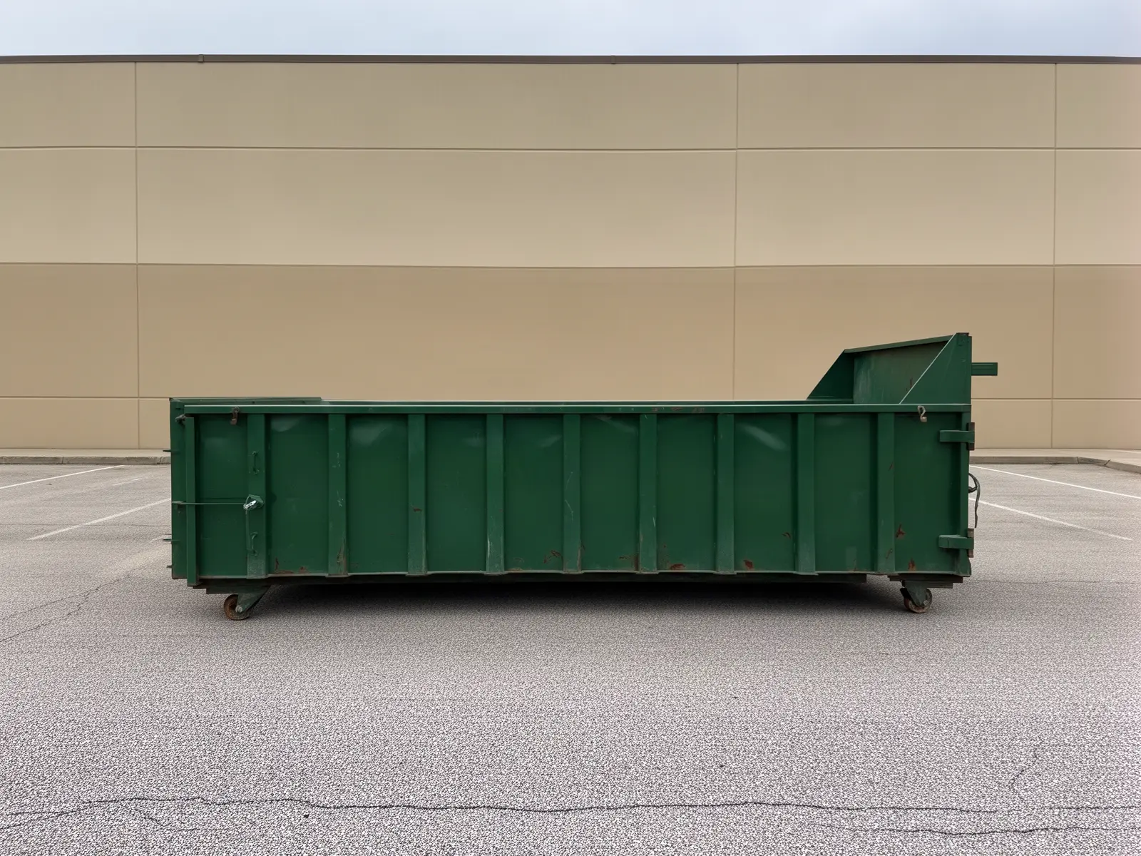 Roll-off dumpster from Big Tommy's Dumpster Rental Inc. in Baton Rouge, LA